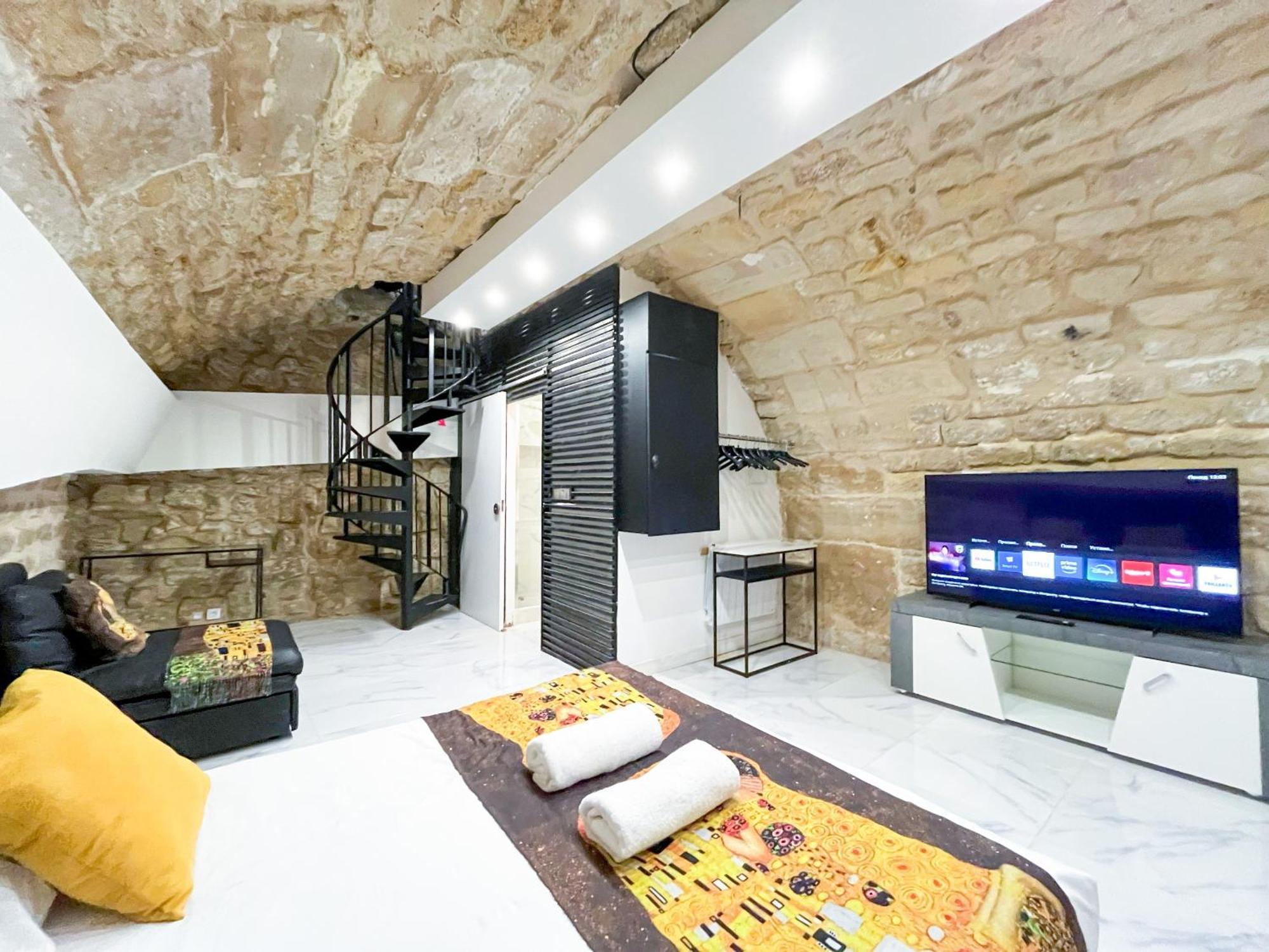 154 - Urban Atelier Home Cinema In Париж Екстериор снимка
