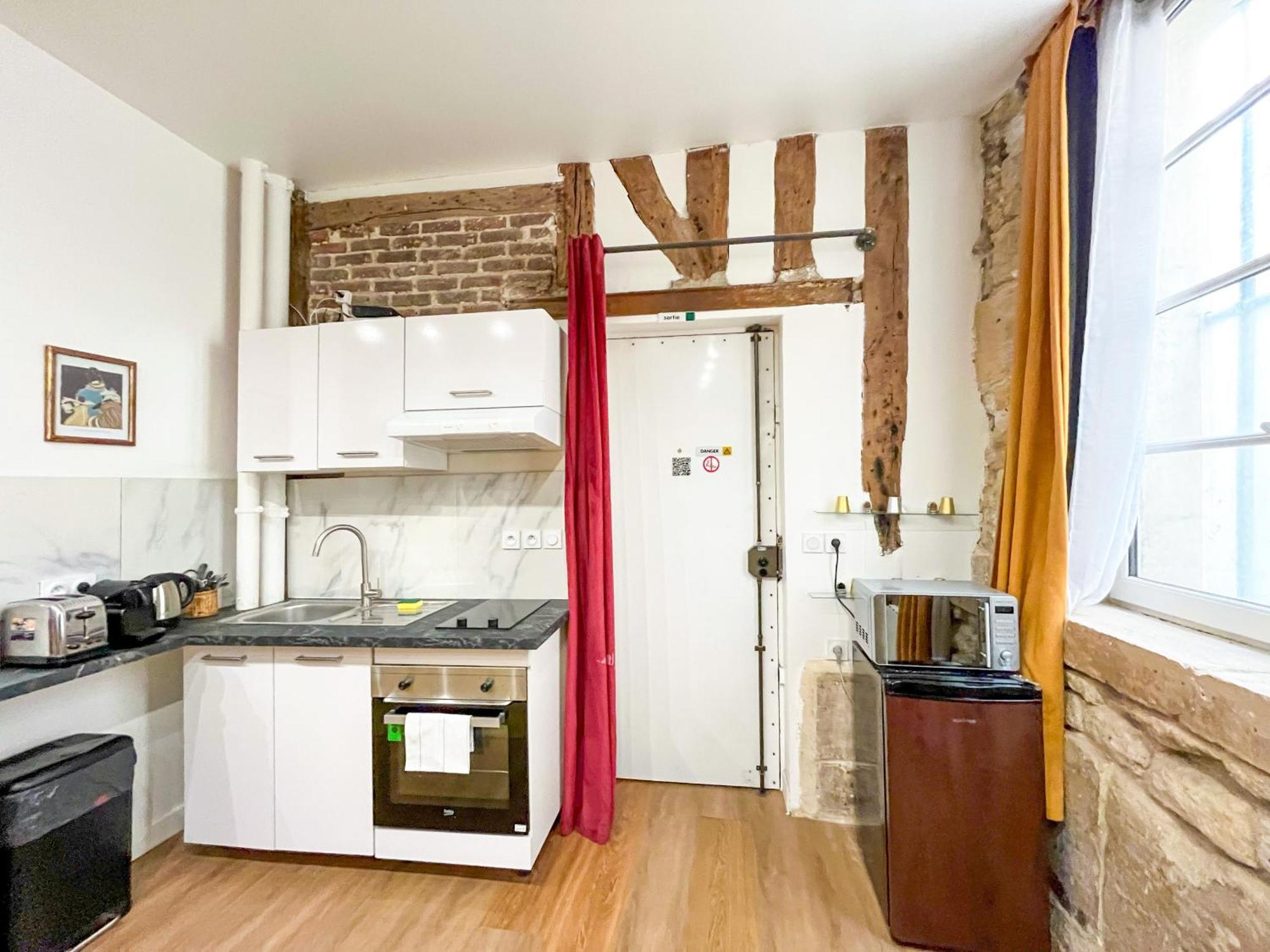 154 - Urban Atelier Home Cinema In Париж Екстериор снимка